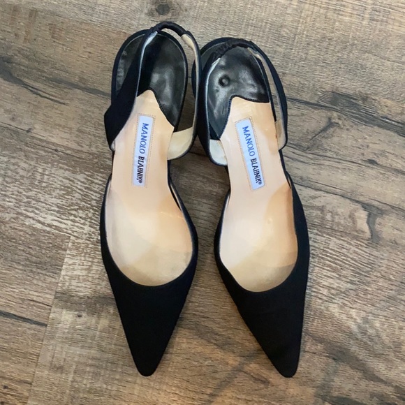 Manolo Blahnik Shoes - Manolo Blahnik black satin sling back shoes. 38